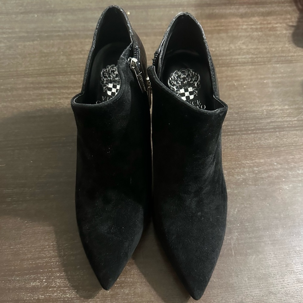 Vince Camuto black pointy toe ankle booty